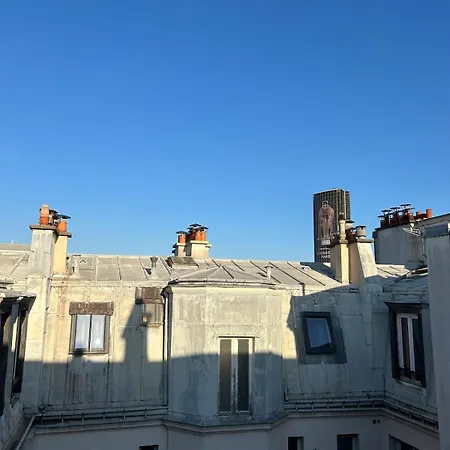 Near Invalide Montparnasse